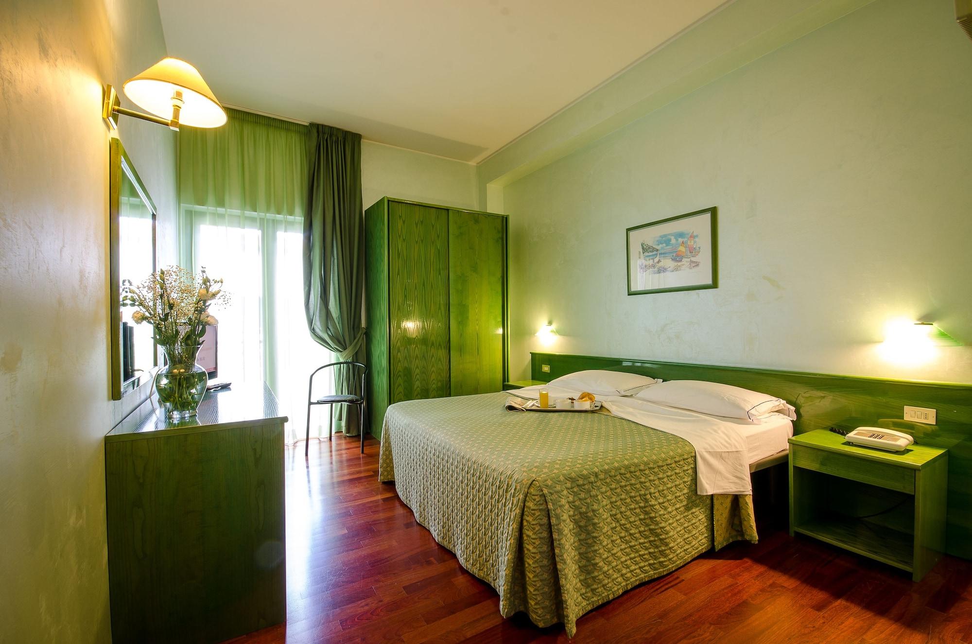 Hotel Santacroce Meeting Sulmona Dış mekan fotoğraf