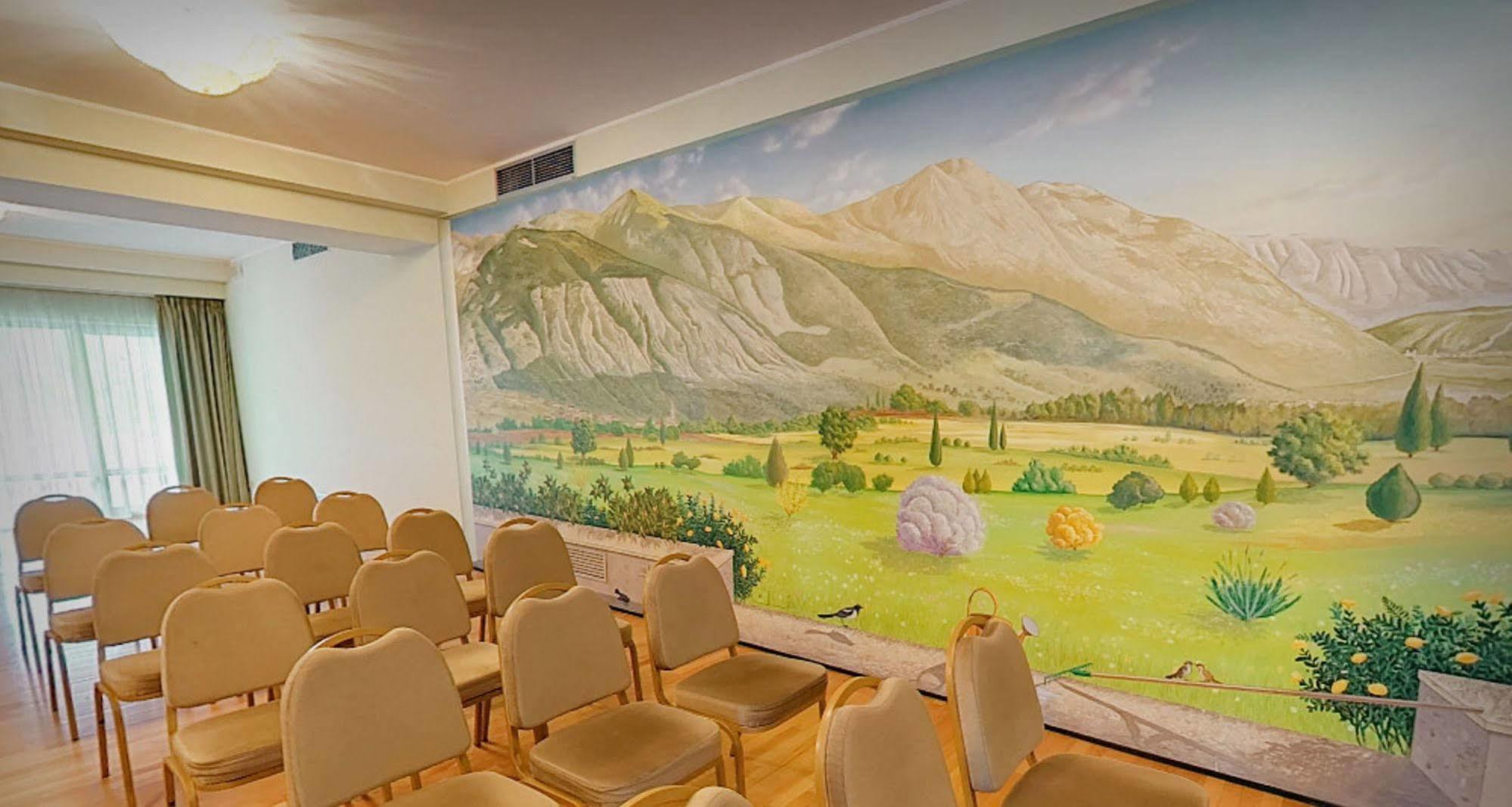 Hotel Santacroce Meeting Sulmona Dış mekan fotoğraf